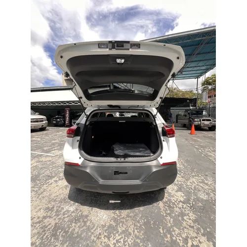 Chevrolet Tracker 2024 Gris Caracas