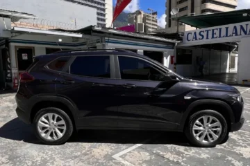 Chevrolet Tracker GL 2024 Gris1