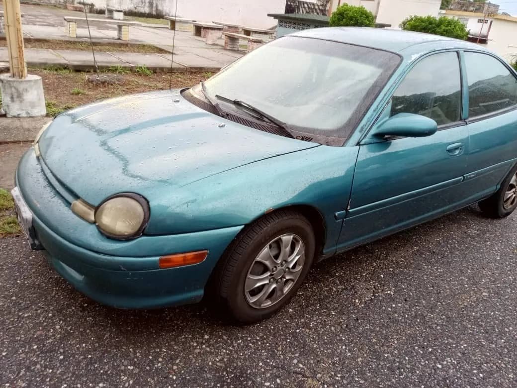 Chrysler Neon Automático 2000 verde