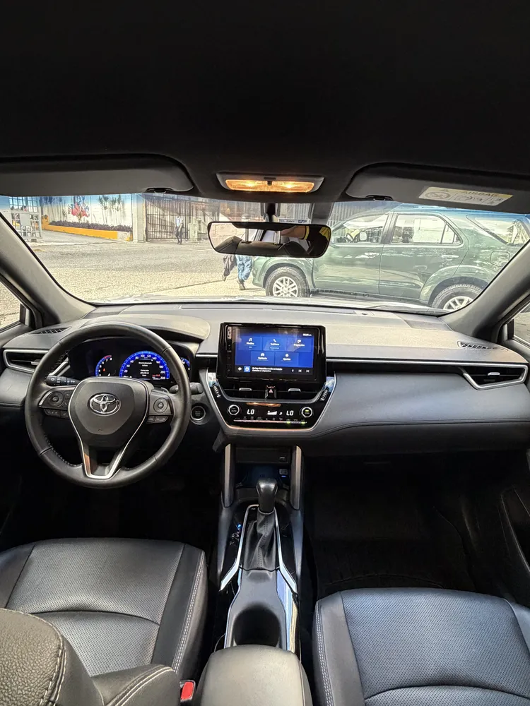 Toyota Corolla Cross 2023 Plateado Caracas