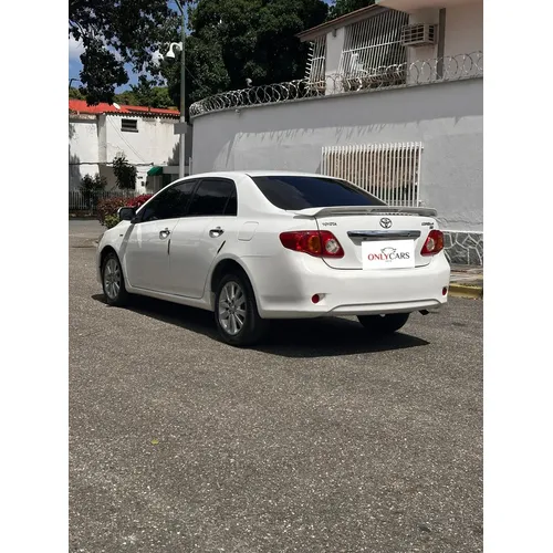 Toyota Corolla GLI 2011 Blanco Caracas