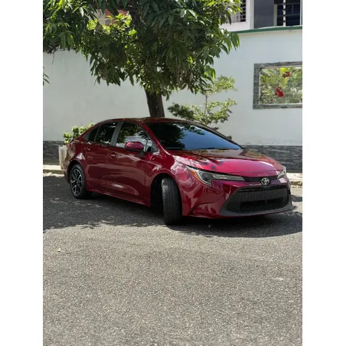 Toyota Corolla LE 2023 Rojo Caracas
