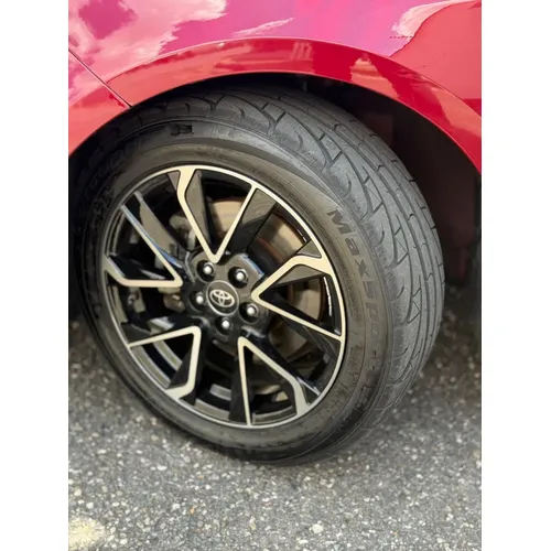 Toyota Corolla LE 2023 Rojo Caracas