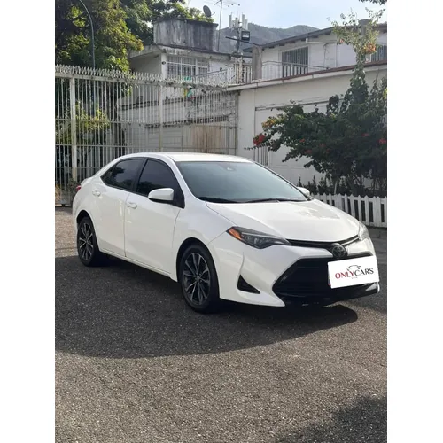 Toyota Corolla LE 2017 Blanco Caracas