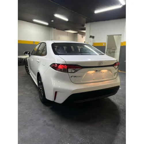 Toyota Corolla levin 2025 Blanco Caracas
