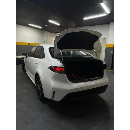 Toyota Corolla levin 2025 Blanco Caracas