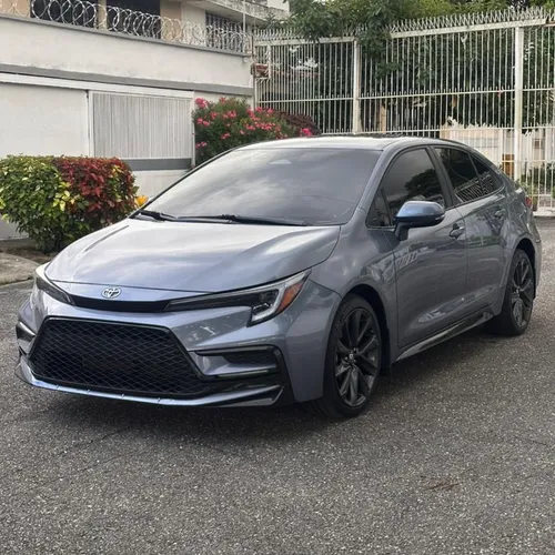 Toyota Corolla SE 2024 Gris Caracas