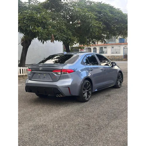Toyota Corolla SE 2024 Gris Caracas