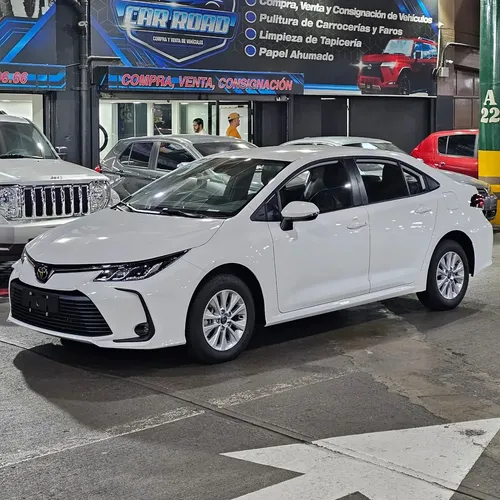 Toyota Corolla 2025 Blanco Caracas