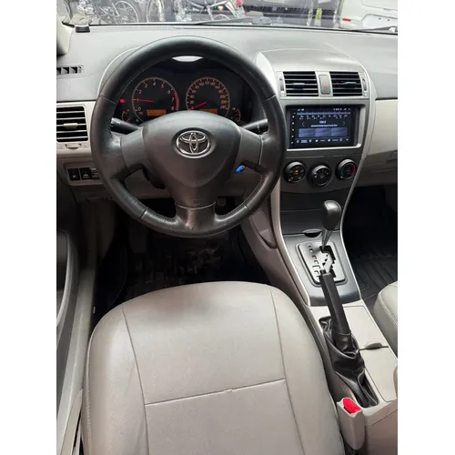 Toyota Corolla XEI 2013 Plateado Caracas