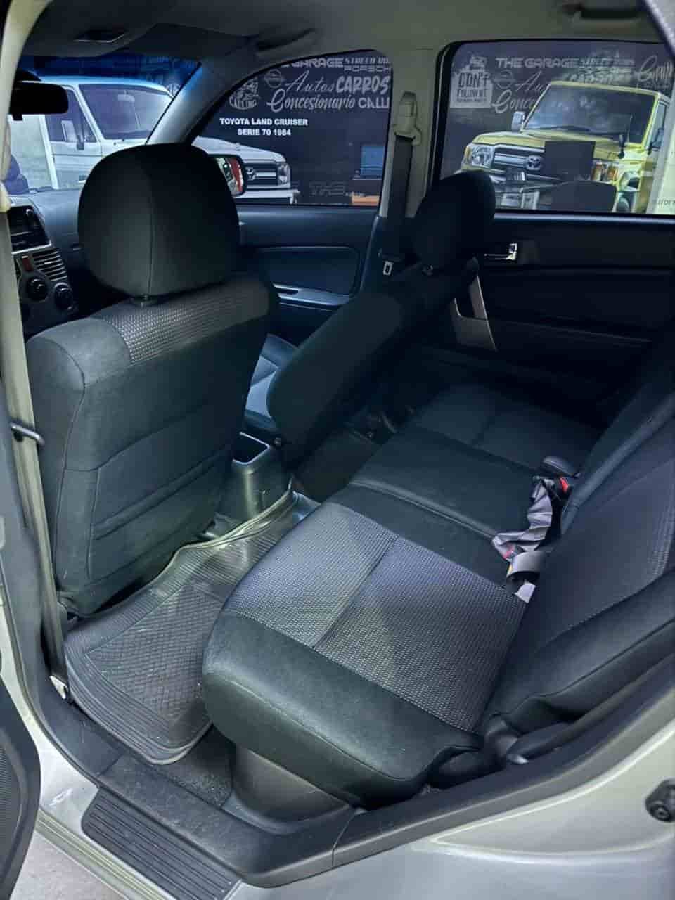 Daihatsu Terios 2012 Plata