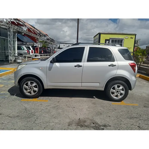 Daihatsu Terios SX 2011 Plateado Caracas