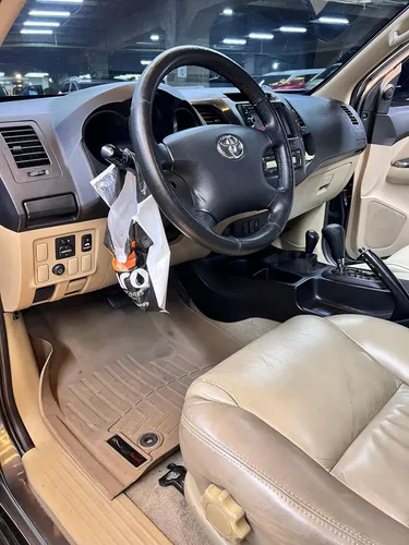 Toyota Fortuner 2010 Gris Caracas