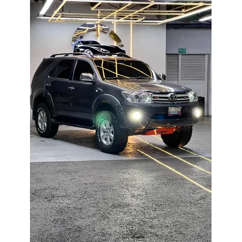 Toyota Fortuner 2010 Gris Caracas