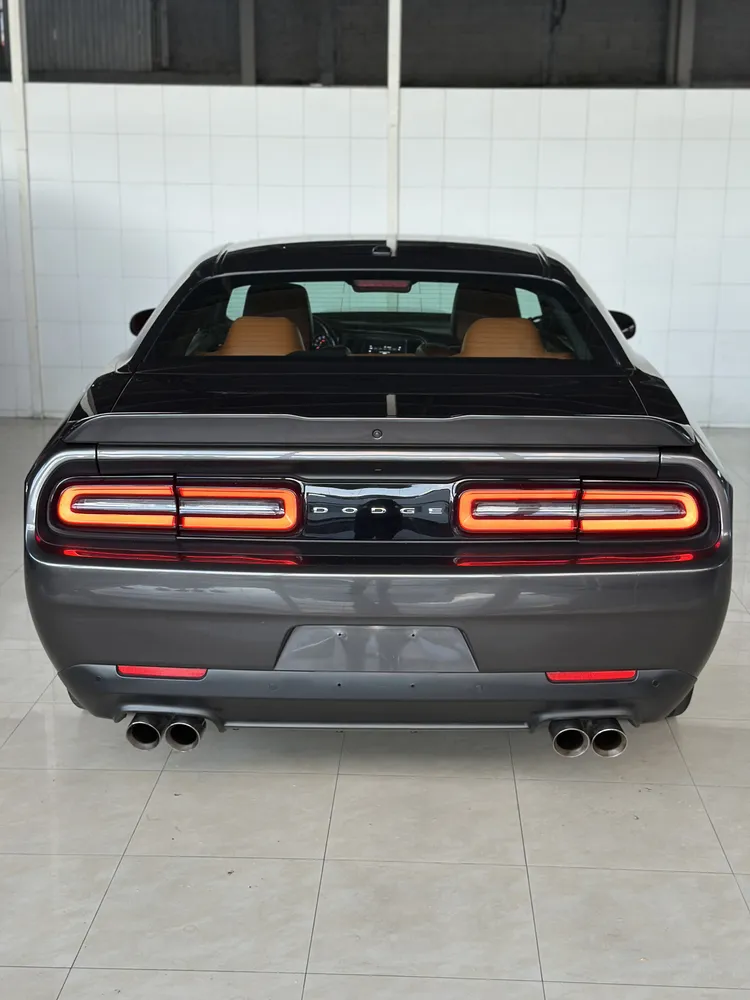 Dodge Challenger RT 2019 Gris Caracas