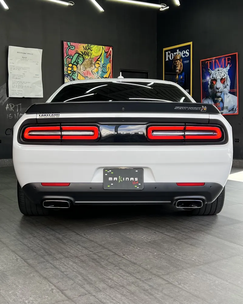 Dodge Challenger SRT 392 Scatpackack 2023 Blanco Caracas