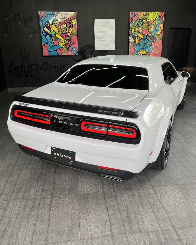 Dodge Challenger SRT 392 Scatpackack 2023 Blanco Caracas