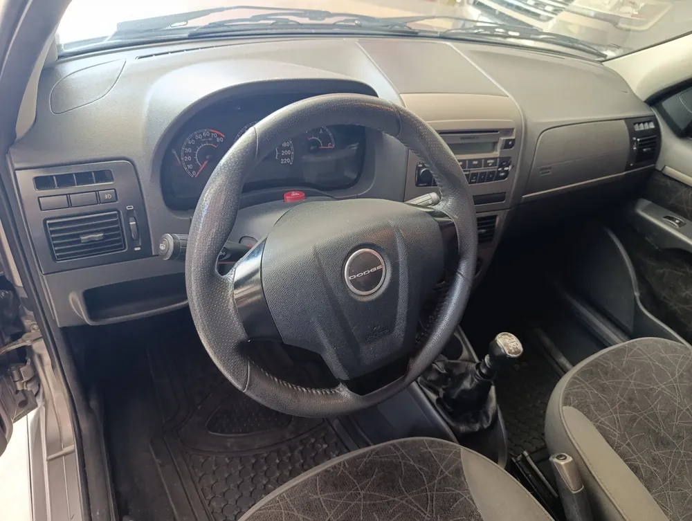 Dodge Forza LX 2016 Plateado Valencia