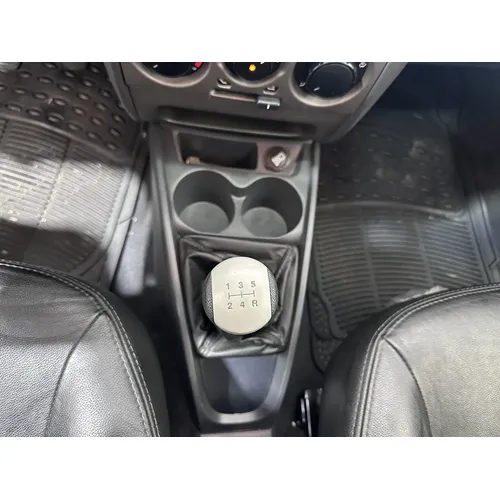 Dodge Forza 2013 Negro Caracas