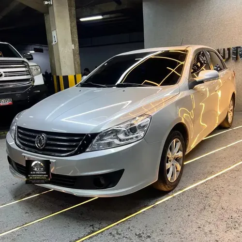 Dongfeng S30 2022 Plateado Caracas