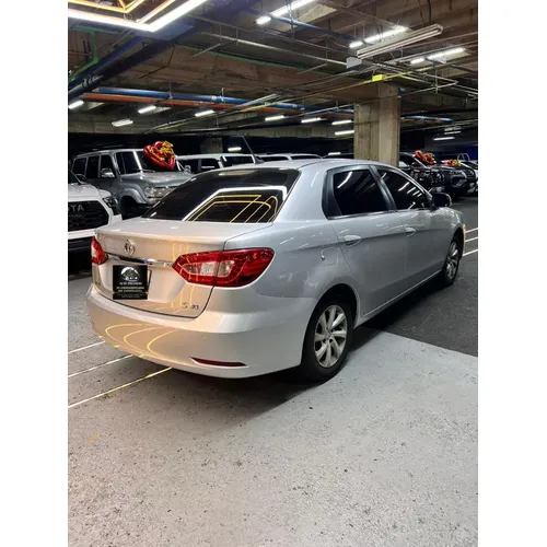 Dongfeng S30 2022 Plateado Caracas