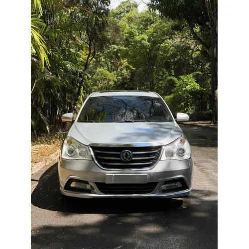 Dongfeng A60 2022 Plateado Caracas
