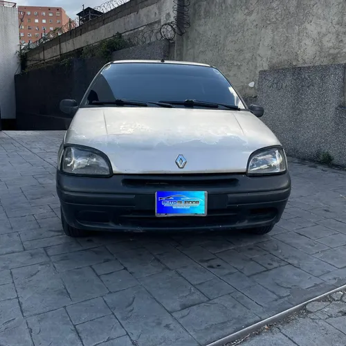 Renault Clio 2001 Dorado Caracas