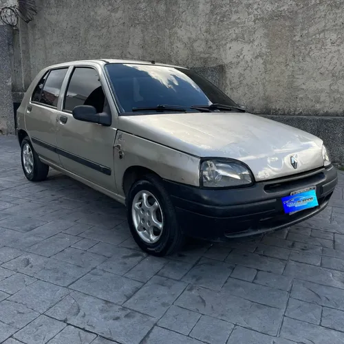 Renault Clio 2001 Dorado Caracas