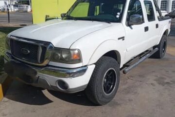 En venta Ford Ranger 2007 pick-up blanca6