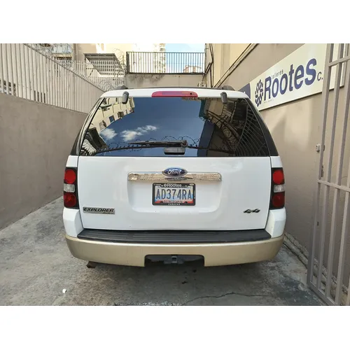 Ford Explorer Eddie Bauer 2010 Blanco Caracas