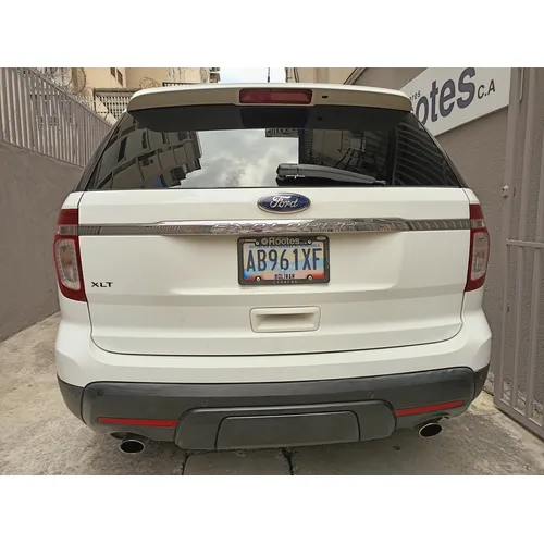 Ford Explorer XLT 2013 Blanco Caracas