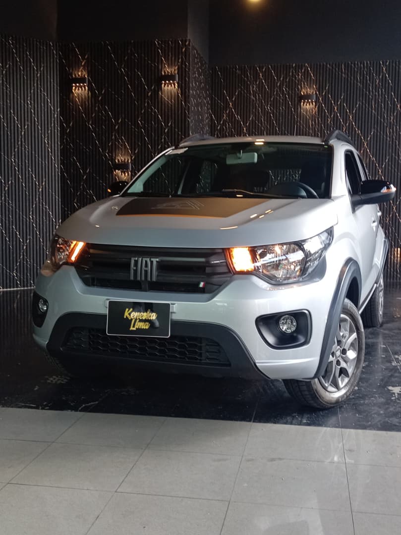 Fiat Mobi 2025 Plateado Caracas