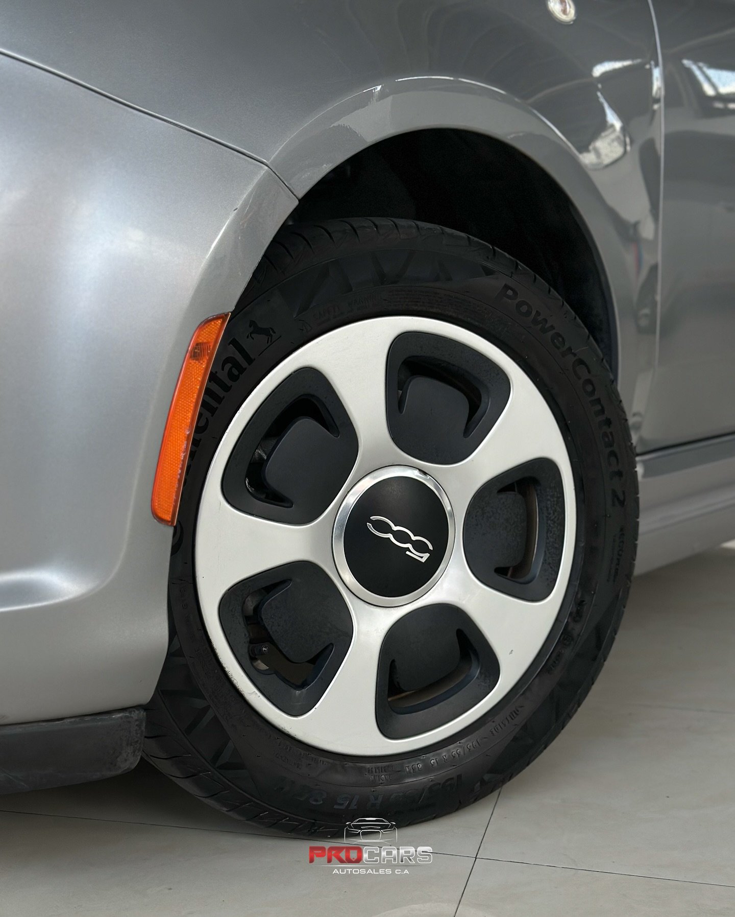 Fiat 500 eléctrico modelo 2017 Plata