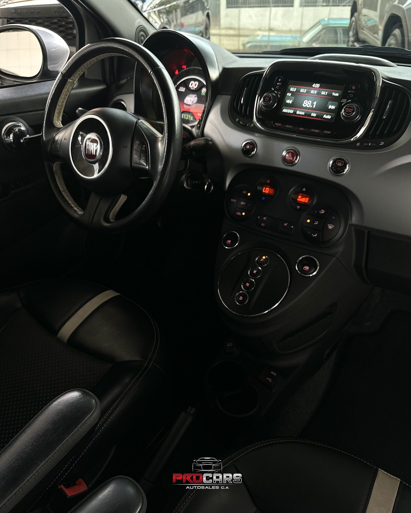 Fiat 500 eléctrico modelo 2017 Plata
