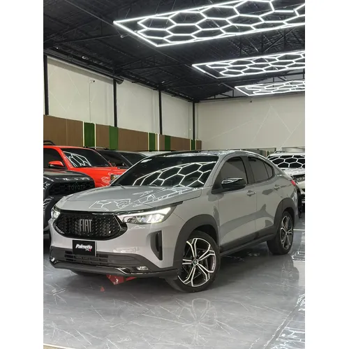 Fiat Impetus Turbo 200 2025 Gris Caracas
