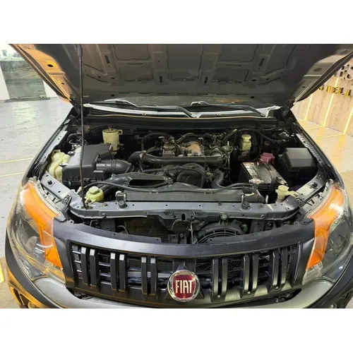 Fiat Fullback 2017 Gris Caracas
