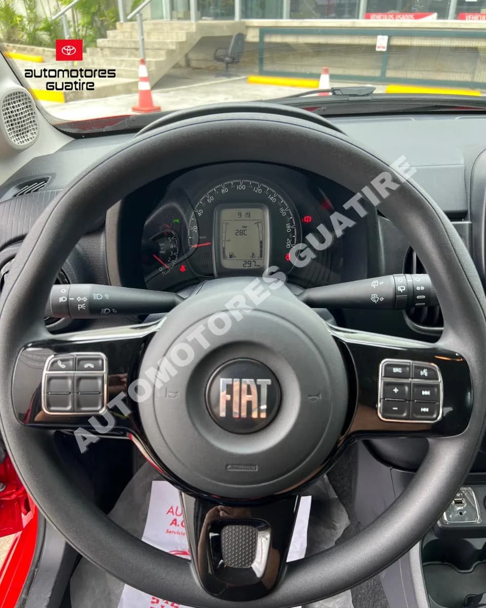 Fiat Mobi Trekking 2024 Rojo