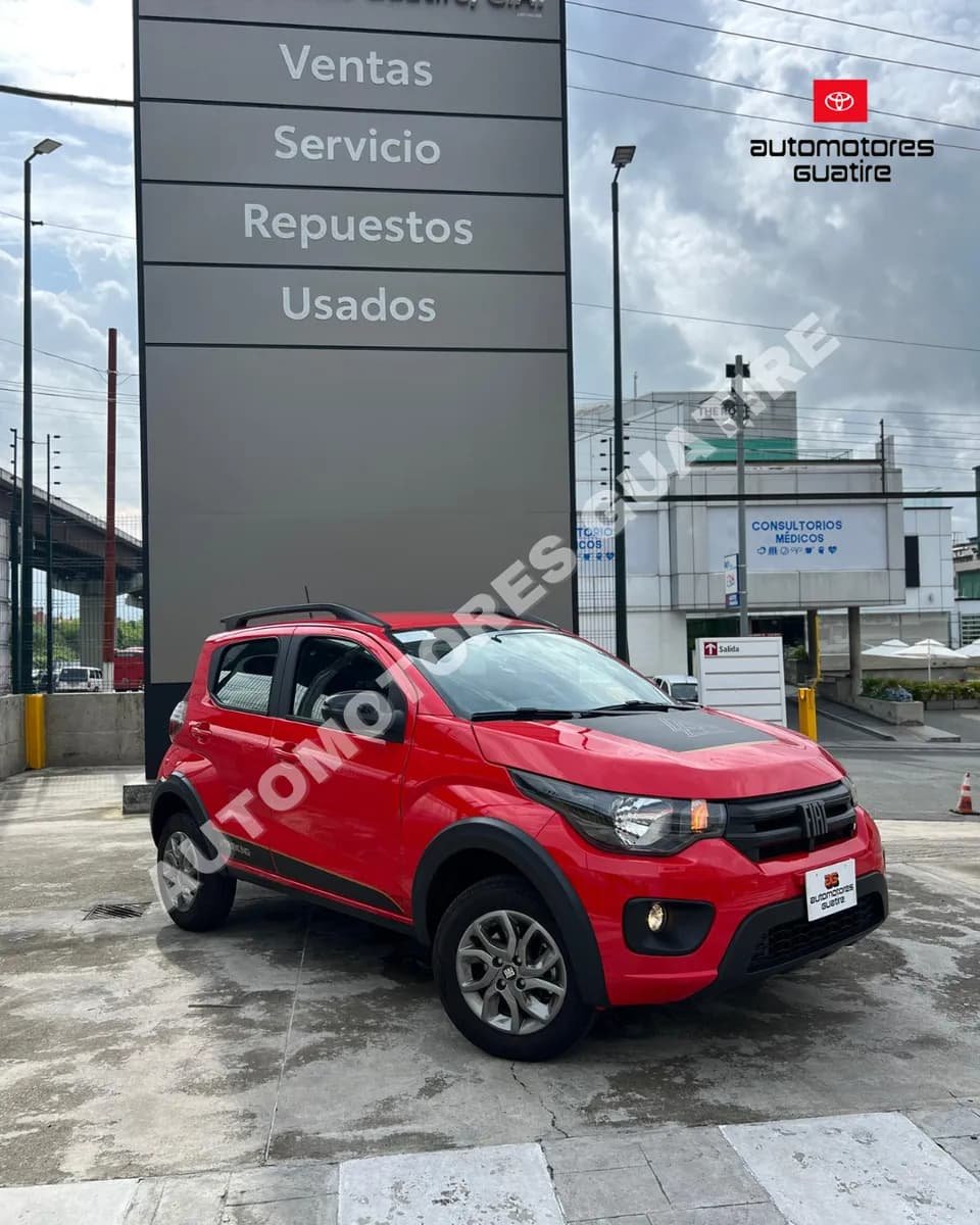 Fiat Mobi Trekking 2024 Rojo