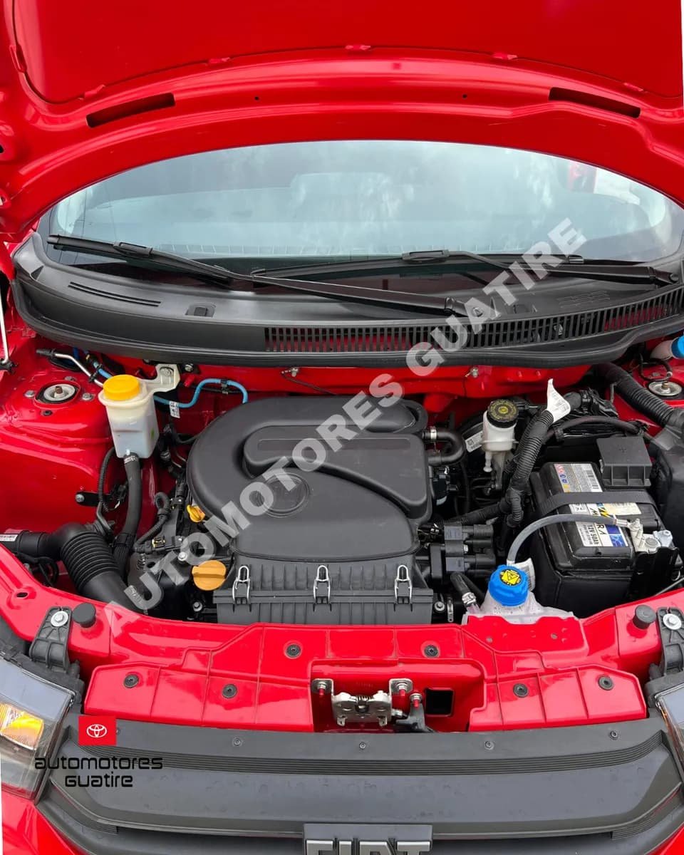 Fiat Mobi Trekking 2024 Rojo