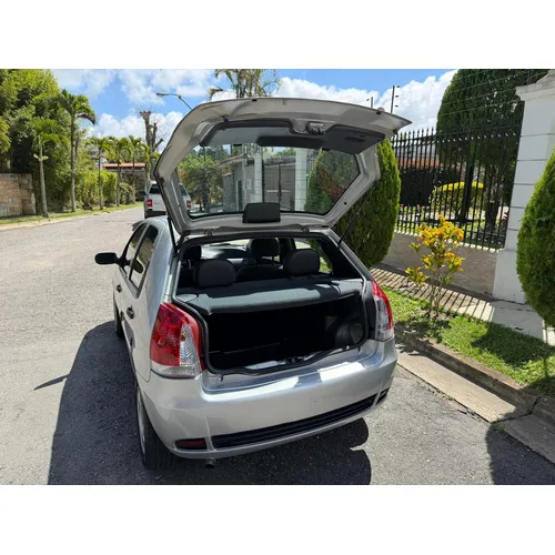 Fiat Palio 2010 Plateado Caracas
