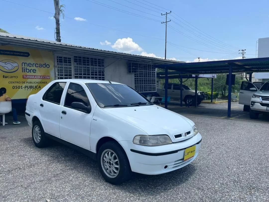 Fiat Siena Blanco Modelo 2007