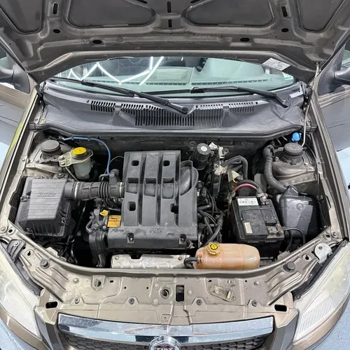 Fiat Sienna 2013 Marrón Caracas