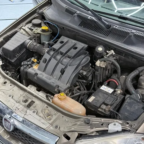 Fiat Sienna 2013 Marrón Caracas