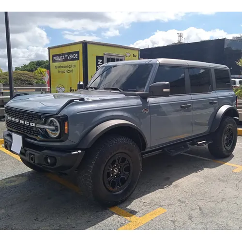 Ford Bronco 2024 Azul Caracas