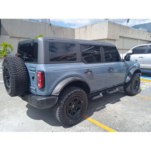 Ford Bronco 2024 Azul Caracas