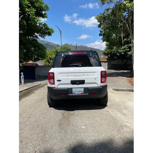 Ford Bronco 2021 Blanco Caracas