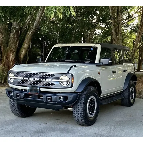 Ford Bronco 2025 Beige Caracas