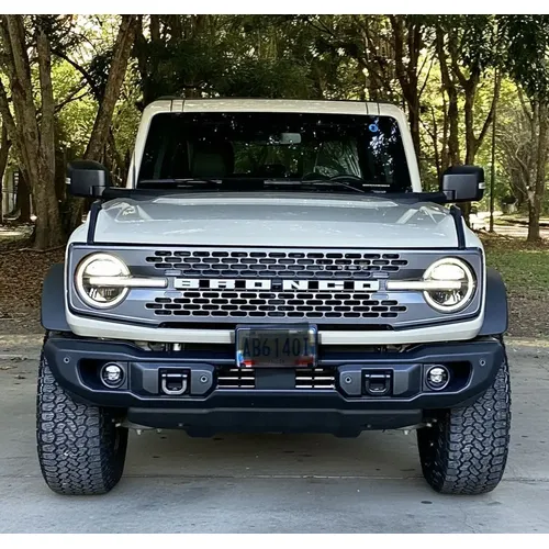 Ford Bronco 2025 Beige Caracas