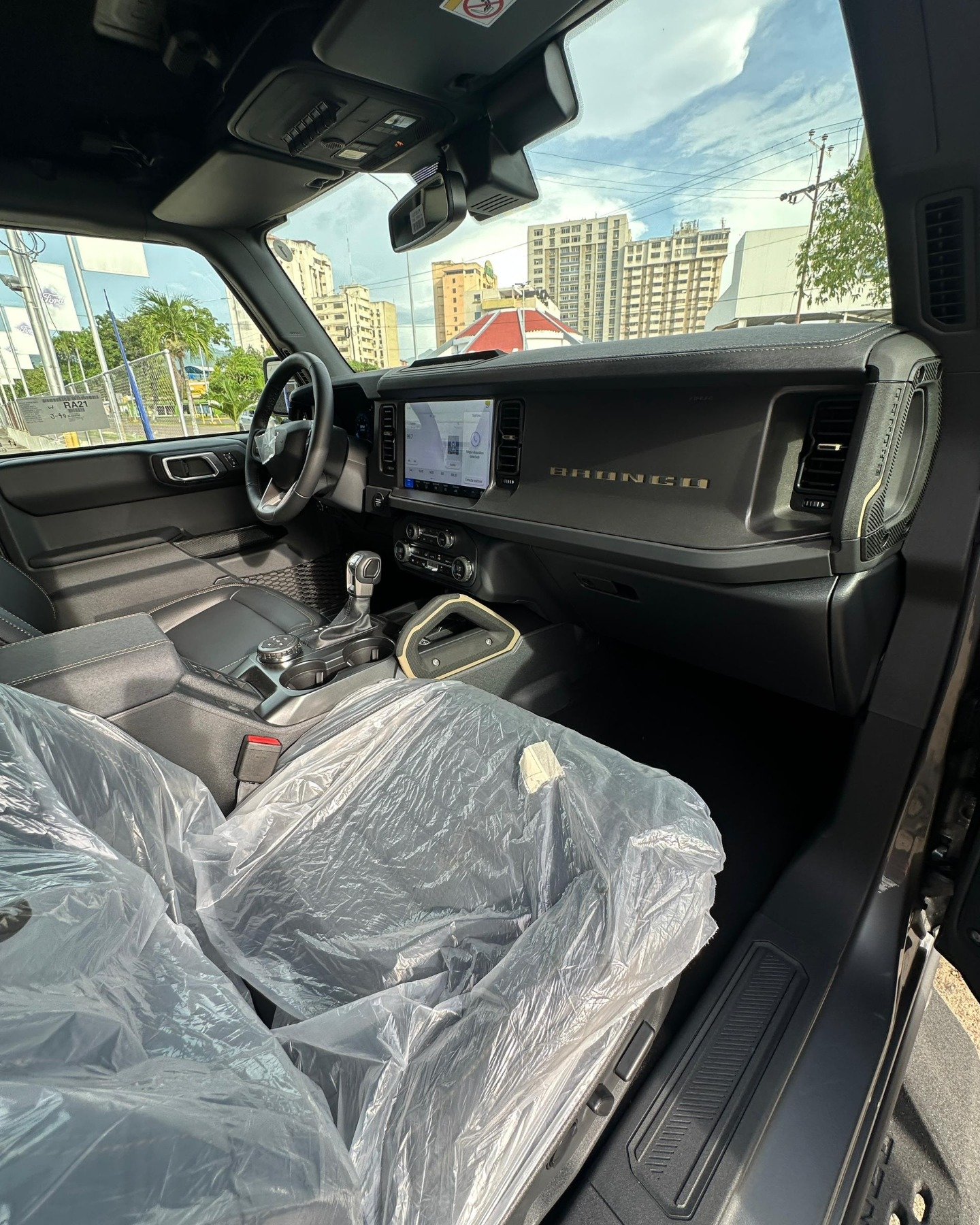 Ford Bronco Badlands 2025 0 km Gris