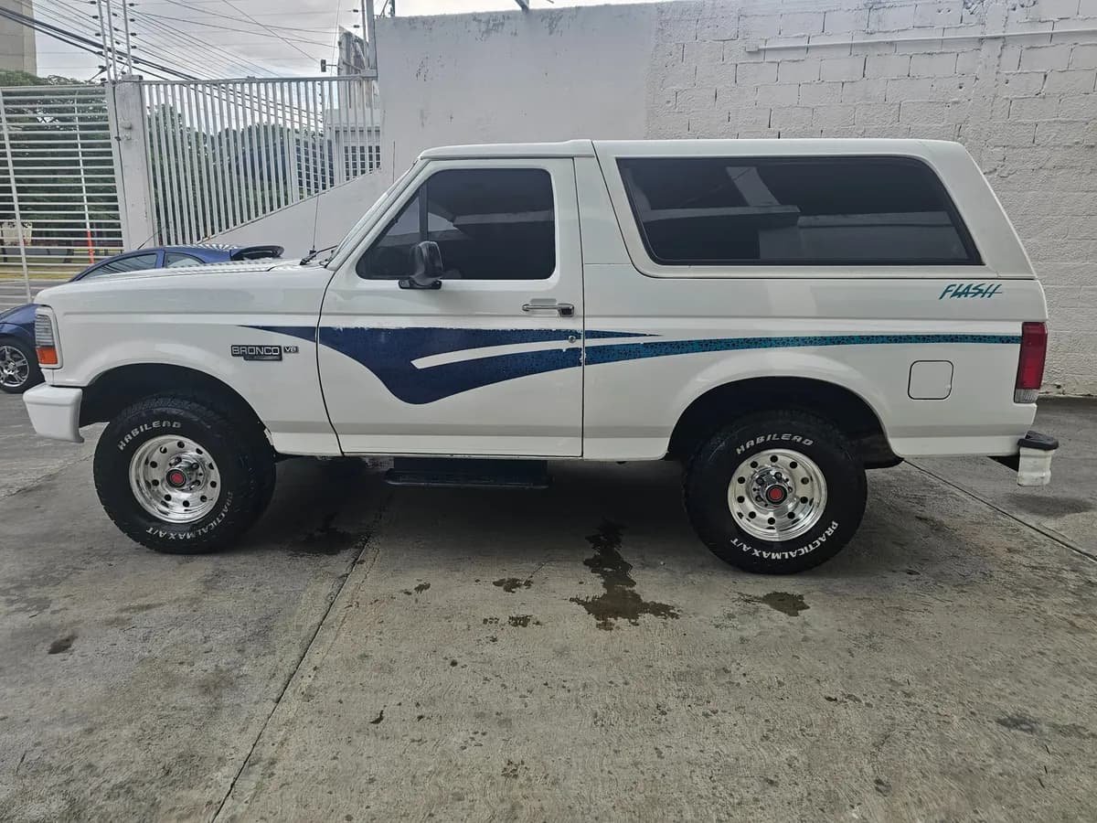 Ford Bronco Flash II 1999 Blanco